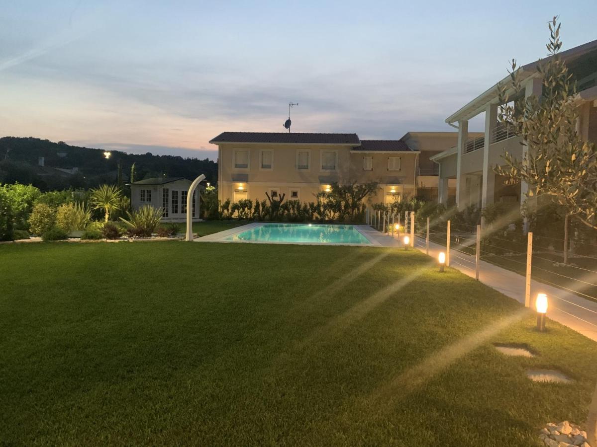 Villa Meri Manerba del Garda Luaran gambar