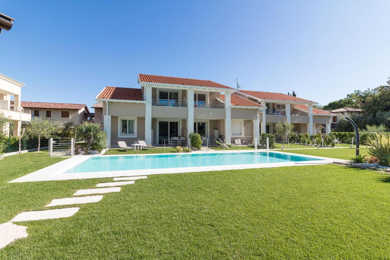 Villa Meri Manerba del Garda Luaran gambar