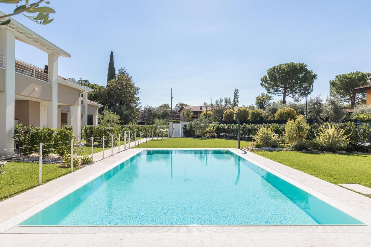 Villa Meri Manerba del Garda Luaran gambar