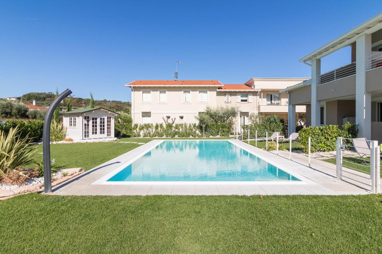 Villa Meri Manerba del Garda Luaran gambar